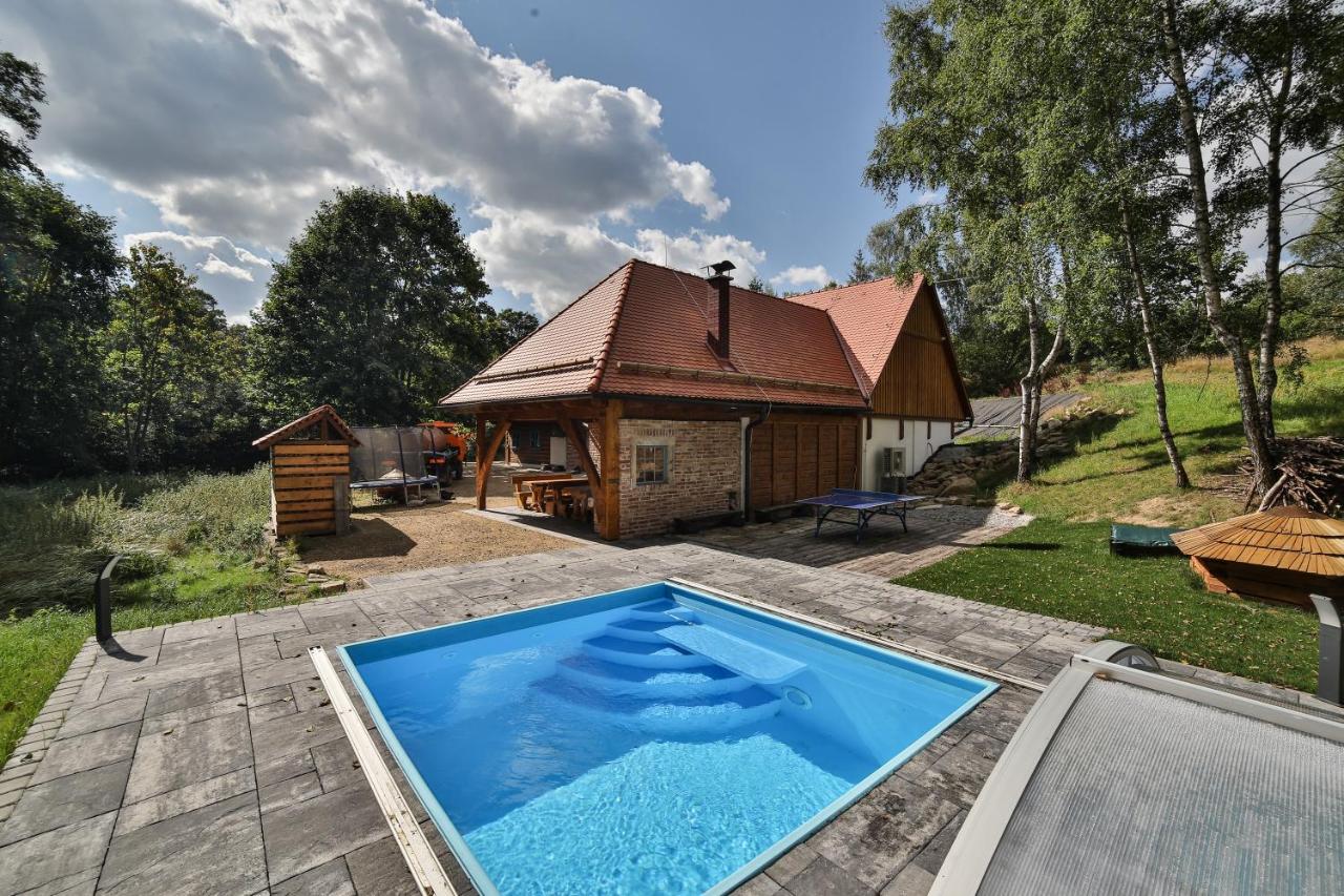 Roubenka U Zvonicky Cejle Exterior foto